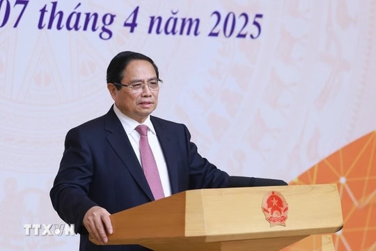 Thủ tướng Phạm Minh Chính: Chúng ta phải vươn lên mạnh mẽ, không được phép yếu đi