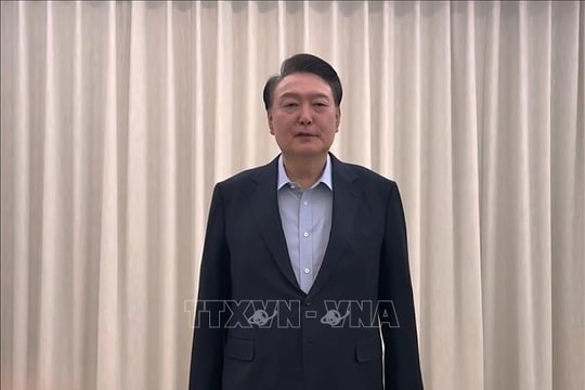 Cảnh sát Hàn Quốc khám xét văn phòng của cựu Tổng thống Yoon Suk Yeol