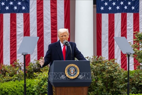 Bang California kiện Tổng thống Donald Trump