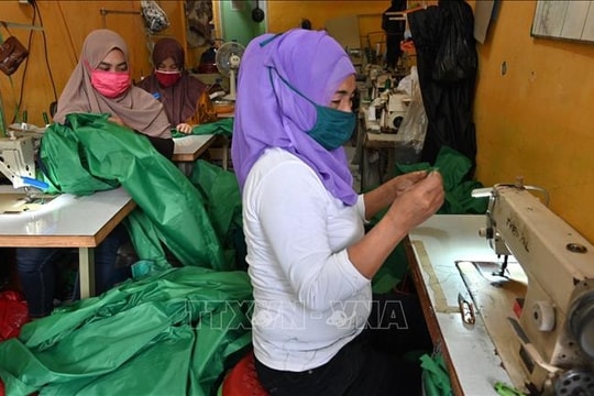 Khoảng 50.000 công nhân Indonesia có thể mất việc do thuế quan Mỹ