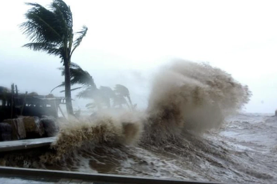 The truth about the unusually large storm about to hit Quang Ninh