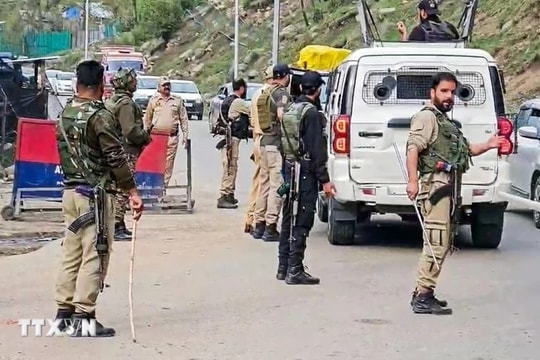 Ấn Độ siết chặt an ninh ở Kashmir sau vụ tấn công khủng bố