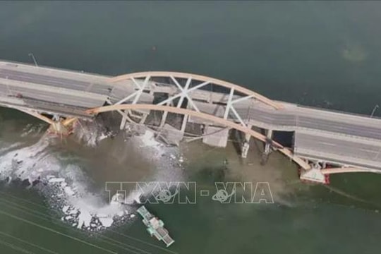 Vụ sập cầu tại Bắc Kinh: Nguyên nhân là do hỏa hoạn