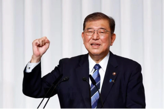 Japanese PM to pay official visit to Vietnam