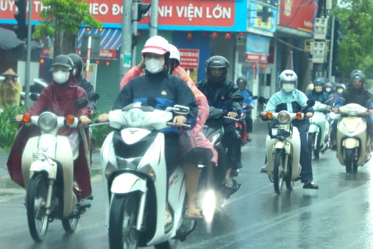 Hai Duong has showers and thunderstorms during the April 30 and May 1 holidays