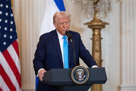 Tổng thống Trump lên tiếng về những động thái mới từ Nga và Ukraine
