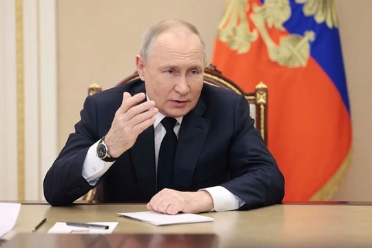 Nga đơn phương tuyên bố ngừng bắn 3 ngày tại Ukraine
