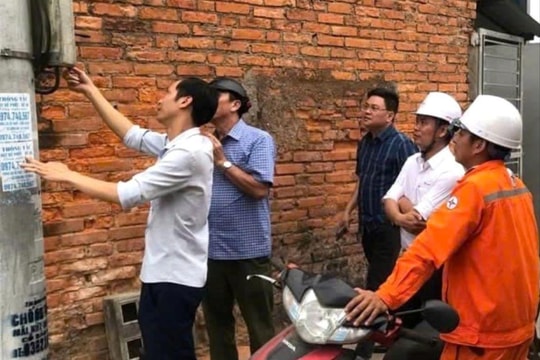 Phát hiện 1 người ở Bình Giang trộm cắp điện