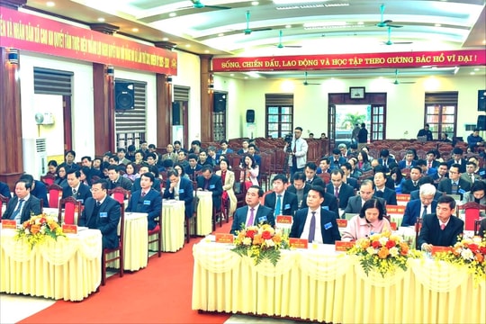 Kiên quyết chống hình thức, lãng phí, tiêu cực trong tổ chức Đại hội Đảng