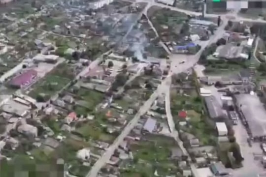 Nga cáo buộc Ukraine tấn công vào chợ đông người ở Kherson