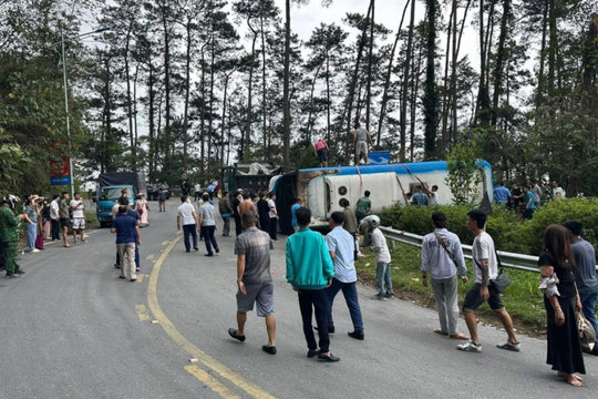 Chuyên gia chia sẻ kinh nghiệm khi lái xe xuống đèo, khúc cua