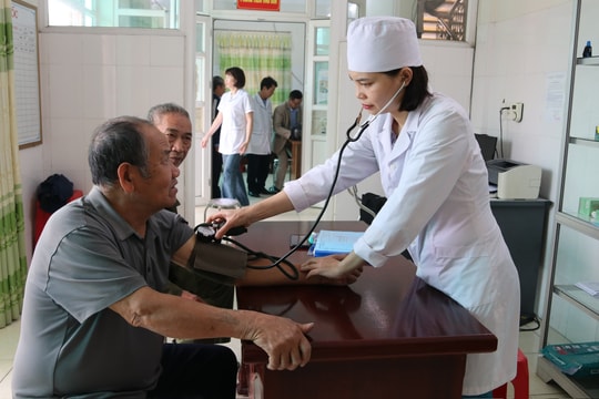 Hải Dương đã thu hút được 14 bác sĩ sau khi ban hành nghị quyết thu hút nhân lực y tế