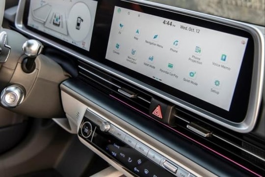 Physical buttons return to cars