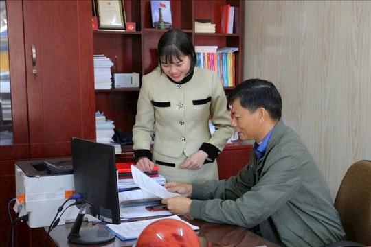 Promote the role of the leader in streamlining and streamlining the apparatus