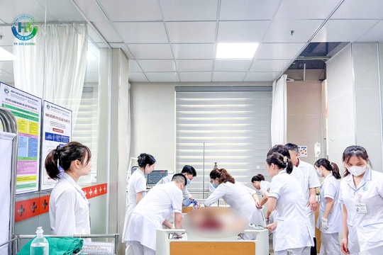 Bệnh viện Đa khoa Hoà Bình cấp cứu kịp thời học sinh lớp 7 bị đuối nước