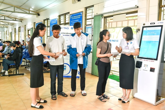Đường đến bệnh viện không còn là nỗi lo của người nghèo