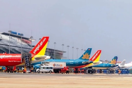 Choosing alternative flight routes to avoid India-Pakistan conflict