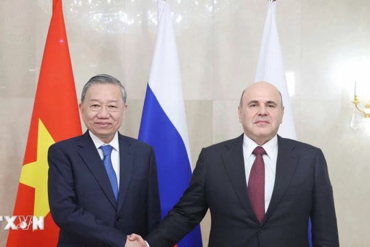 Vietnam attaches special importance to its traditional friendship with the Russian Federation.