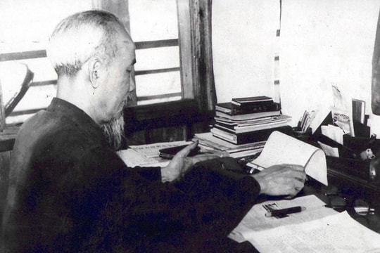 60 years ago, Uncle Ho began writing his Will.