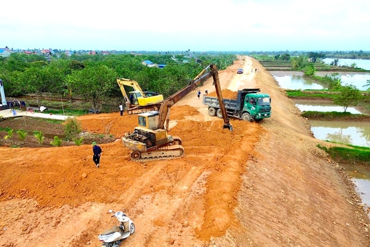 Bảo vệ 'thành trì' phòng chống lũ