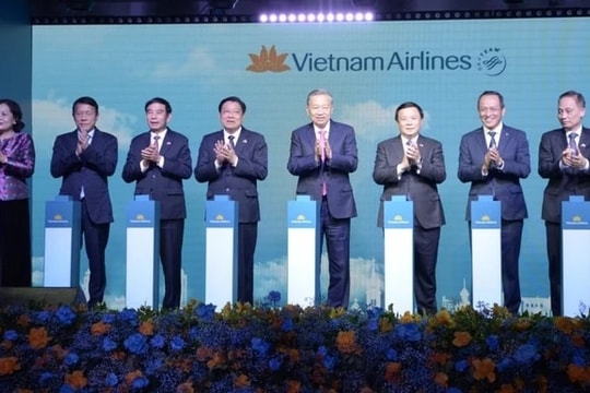 General Secretary To Lam attends the announcement ceremony of the Hanoi - Moscow direct flight in Russia