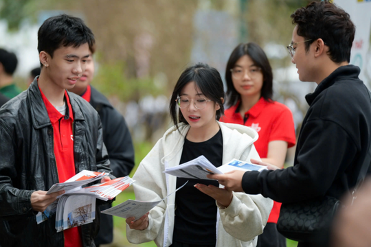 15 đại học ở Hà Nội công bố học phí năm học tới