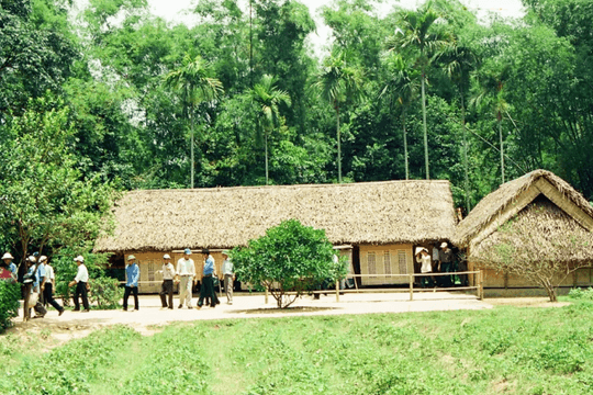 Làng Sen quê Bác