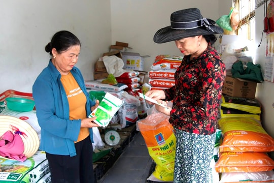 Chị em giúp nhau vươn lên