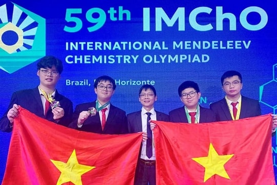 Cả 4 học sinh Việt Nam đều giành huy chương tại 'kỳ thi hóa học khó nhất hành tinh'