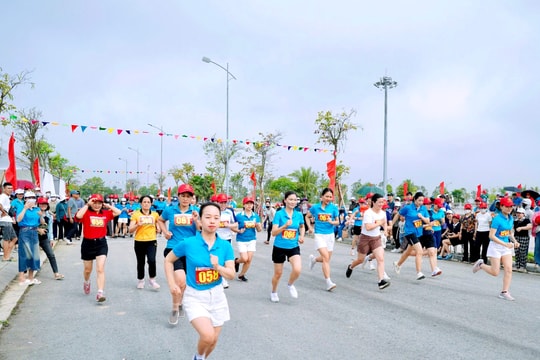 Sôi nổi Tháng Công nhân