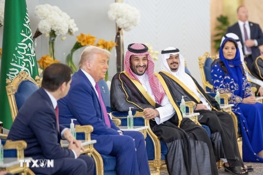 Mỹ, Saudi Arabia ký thỏa thuận 'lịch sử' trị giá 142 tỷ USD