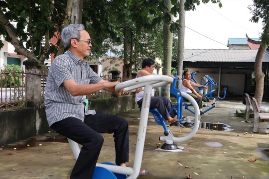 Bình Giang chi hơn 5 tỷ đồng lắp đặt thêm thiết bị thể thao ngoài trời