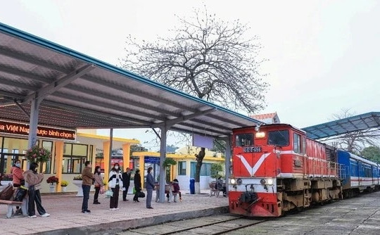 Khảo sát hướng tuyến Dự án Đường sắt Lào Cai - Hà Nội - Hải Phòng