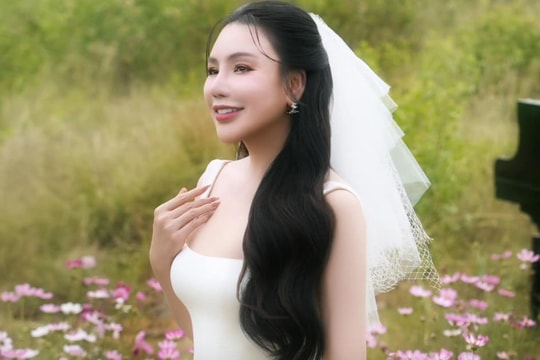 Đường tình kín tiếng của Hồ Quỳnh Hương trước khi kết hôn ở tuổi 45