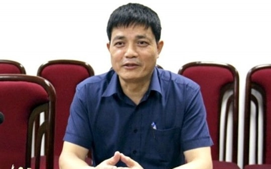 Dư luận 'sốc' khi lộ diện kẻ 'chống lưng' cho thực phẩm giả