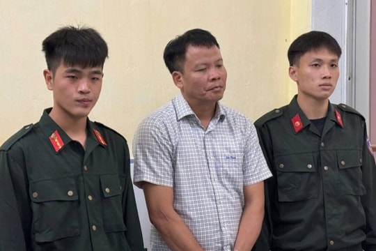 Cựu Tổng Biên tập tạp chí Môi trường và Đô thị bị cáo buộc liên quan '82 vụ cưỡng đoạt tài sản'