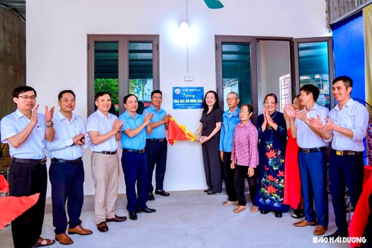 Gia Lộc bàn giao nhà 'mái ấm nông dân'