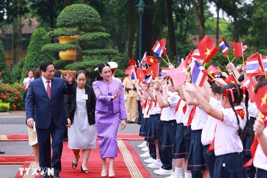 Thủ tướng Phạm Minh Chính chủ trì Lễ đón Thủ tướng Thái Lan