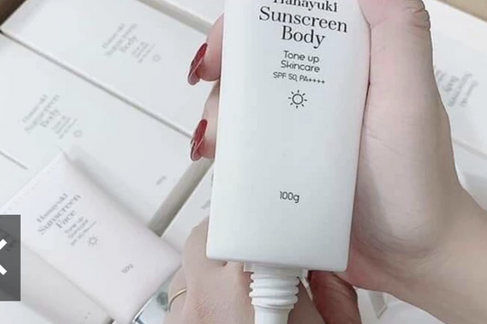 Thu hồi toàn quốc kem chống nắng ghi nhãn SPF 50 nhưng thực tế chỉ 2,4