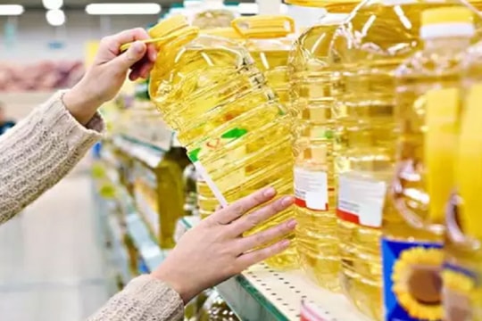 Nên mua loại dầu ăn nào tốt cho sức khỏe?