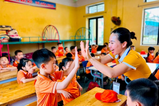 Đề xuất 2 nhóm nhà giáo được hưởng phụ cấp 150% lương từ năm 2026, gồm những ai?