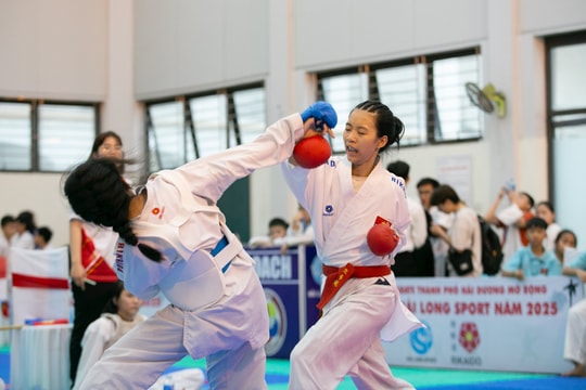 Võ đường Bách Tùng nhất toàn đoàn Giải vô địch karate TP Hải Dương mở rộng