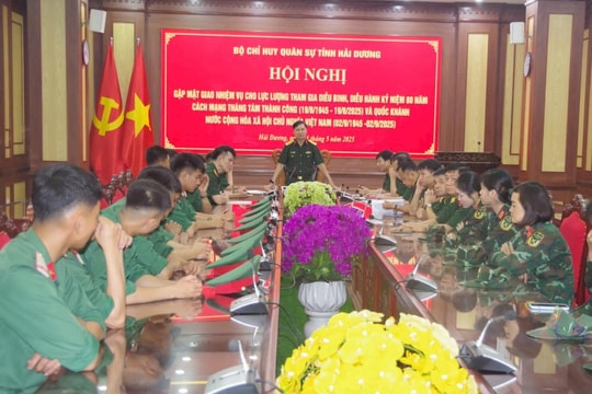 18 cán bộ, chiến sĩ lực lượng vũ trang tỉnh Hải Dương diễu binh kỷ niệm 80 năm Quốc khánh 2/9