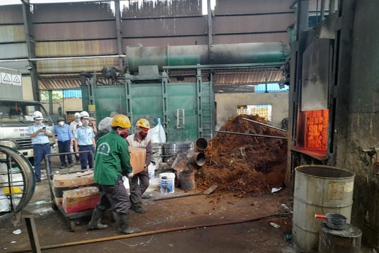 Liên tiếp phát hiện các vụ kinh doanh thực phẩm có dấu hiệu nhập lậu tại Nam Sách và Chí Linh