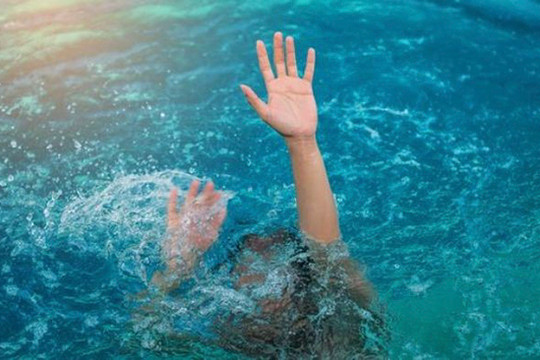 Nỗi lo tai nạn thương tích trẻ em khi hè về