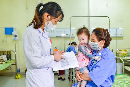 Số trẻ mắc bệnh tay - chân - miệng phải nhập viện điều trị tăng