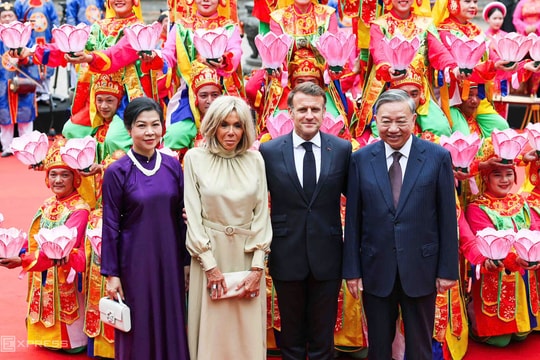 Tổng Bí thư Tô Lâm và Tổng thống Pháp Macron thăm Văn Miếu