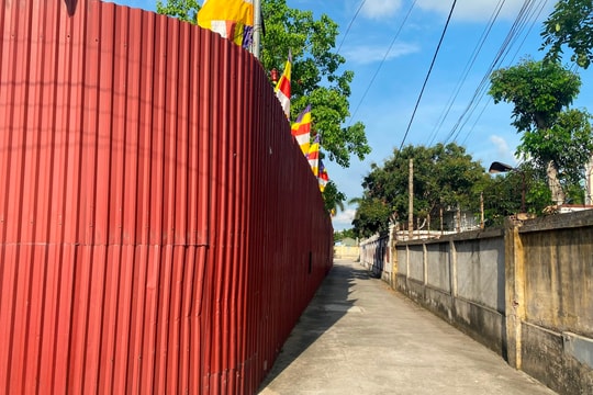 Chùa Sùng Linh (Phú Thái) xây lầu chuông trên đất công