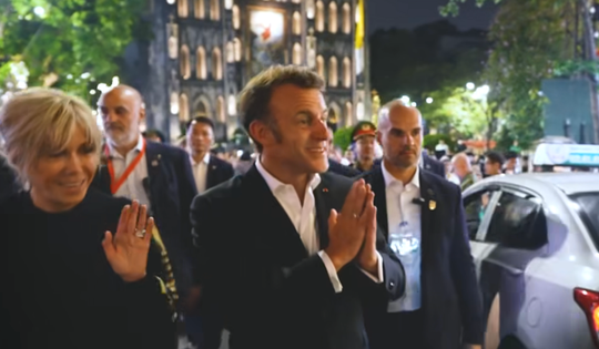 Tổng thống Pháp Emmanuel Macron đăng video clip cảm ơn Việt Nam