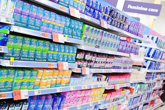Anh phát hiện nồng độ thuốc trừ sâu cực cao trong băng vệ sinh